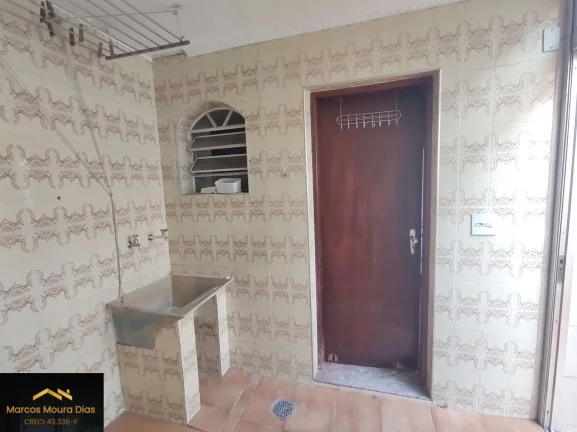 Imagem Sobrado com 03 Dormitórios ( 1 Suíte com Terraço), 02 Vagas para automóvel, bairro extremamente arborizado- perto da USP ( Jd Rizzo - Butantã).