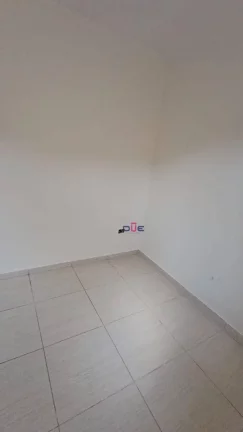 Imagem Casa tipo sobreposta baixa isolada, quintal com churrasqueira, 3 dormitórios à venda, 75 m² por R$ 480.000 - Marapé - Santos/SP