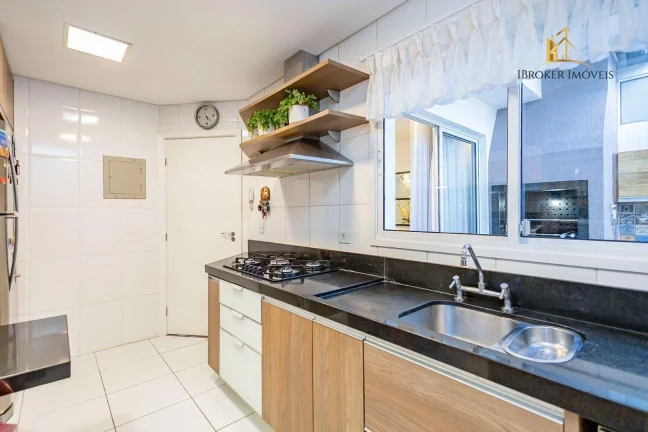Imagem Sobrado TRIPLEX SEMIMOBILIADO com 4 quartos à venda, 186 m² por R$ 1.300.000,00 - Campina do Siqueira - Curitiba/PR