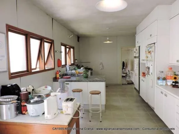 Imagem Cond Forest Hills - Casa Colonial, 4 sts e piscina! Ao lado do clube! GV