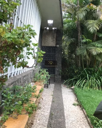 Imagem CITY LAPA BOM PARA ÁREAS DA SAÚDE ADVOVACIA CASA TÉRREA 3 DORMITÓRIOS 1 SUÍTE 4 BANHEIROS VAGA PARA 5 AUTOMÓVEIS BEM LOCALIZADA