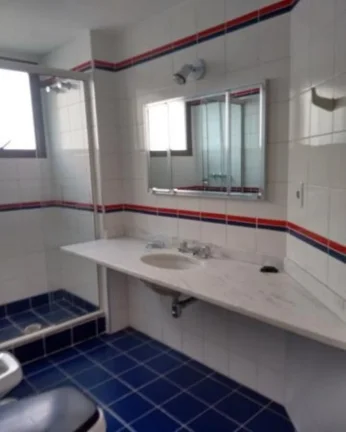 Imagem Apartamento à venda no Guarujá na Praia das Pitangueiras.