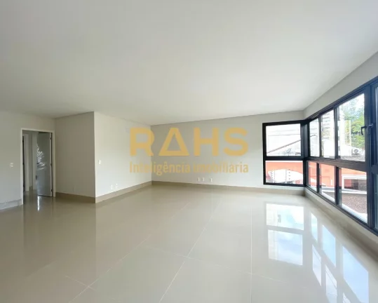 Imagem Excelente apartamento no Centro de Joinville, em frente ao 62º Batalhão. Valor baixou! De R$1.110m...