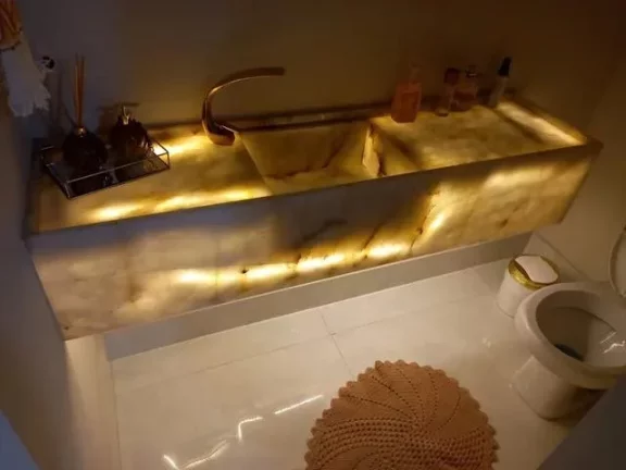 Imagem Casa em Condomínio para Venda em Cuiabá / MT no bairro Jardim Imperial