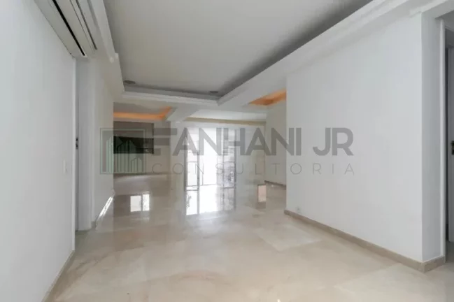 Imagem Venha conhecer este incrível apartamento com 3 quartos e 4 banheiros para alugar, com 225m² de pura sofisticação e conforto! Recentemente reformado,