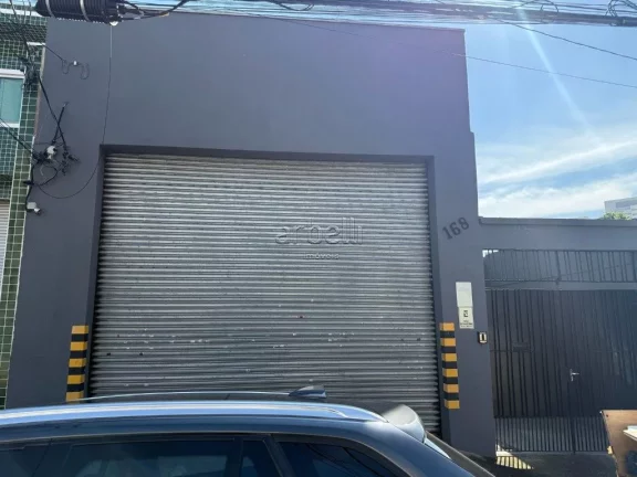 Imagem Galpão com área total de 310 M² e 170 M² de área construída, escritório, 4 banheiros e depós...