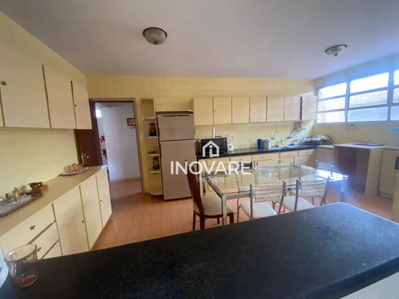 Imagem Casa com 4 dormitórios à venda, 400 m² por R$ 2.000.000,00 - Setor Central - Itumbiara/GO