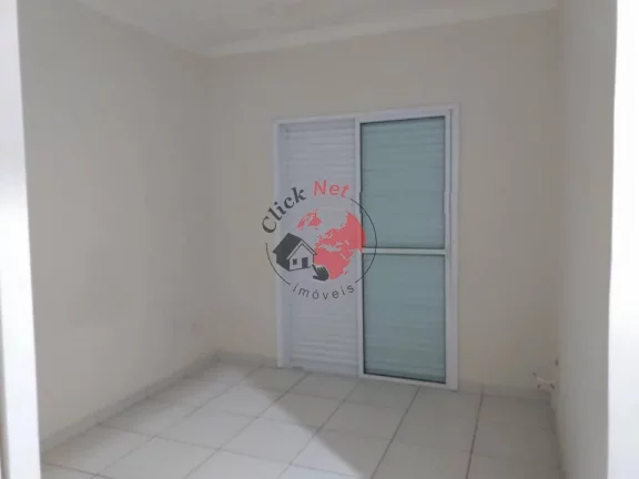 Imagem Sobrado em Condomínio à Venda, Frente a Praia, 2 suítes, varanda, quintal e 2 vagas, bairro Gaivota, Itanhaém