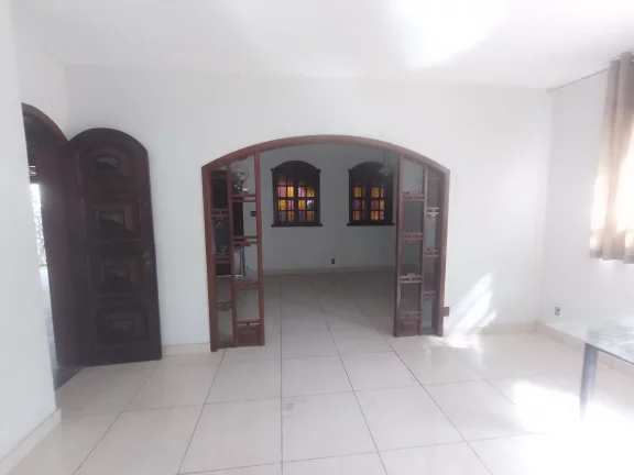 Imagem Casa à Venda ou Aluguel em Santa Branca BH: 7 Quartos, 3 Suítes