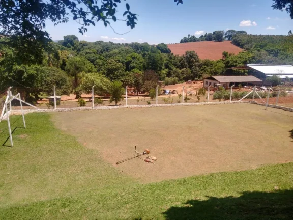 Imagem Sítio para Venda em Tuiuti, Rural, 3 dormitórios, 1 suíte, 4 banheiros, 10 vagas