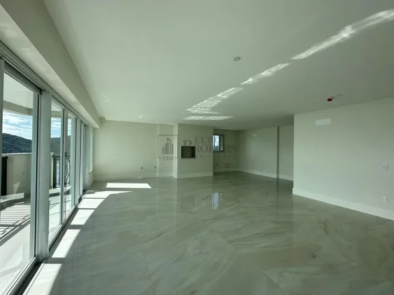Imagem Apartamento FRENTE MAR com 5 suítes à venda em Balneário Camboriú/SC