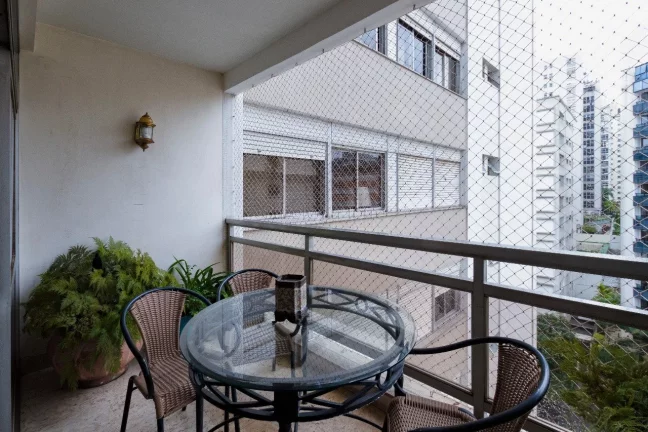 Imagem Apartamento com 397m², no Jardim América, amplo living com terraço, hall, lavabo, home theater/es...