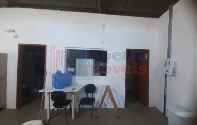 Imagem Excelente Barracão Pré-Moldado e em Alvenaria