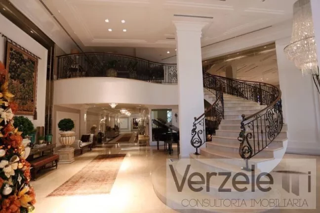 Imagem Frente ao Mar para Venda em Balneário Camboriú / SC no bairro Centro