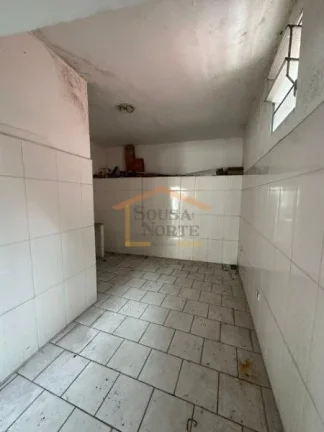Imagem Casa Comercial, Imóvel com aproximadamente 500 m², ideal para uso comercial ou residencial, com 5 ...