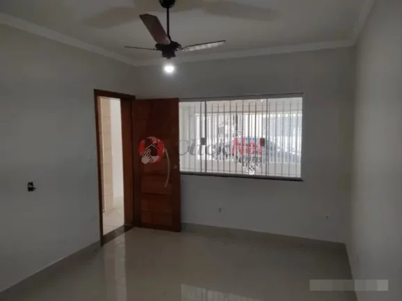 Imagem Linda casa térrea toda reformada, bem localizada no bairro Assunção, São Bernardo do Campo, com 3 dormitórios, 2 vagas, 140m².