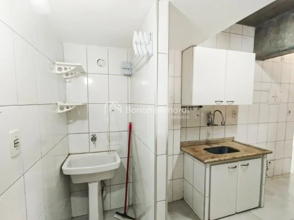 Imagem Loft Estiloso com Design Industrial no Coração da Cidade