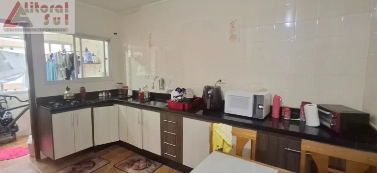Imagem Apartamento à venda em Praia Grande-SP, Tupi: 2 quartos, 1 suíte, 1 sala, 2 banheiros, 1 vaga, 79m². Confira já!