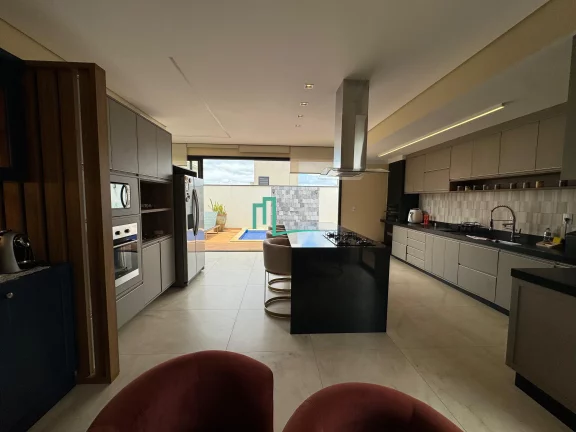 Imagem RESIDENCIA DE ALTO PADRÃO Á VENDA NO CONDOMINIO ALTO DO CASTELO RESIDENCIAL - 360m² terreno e 193m²