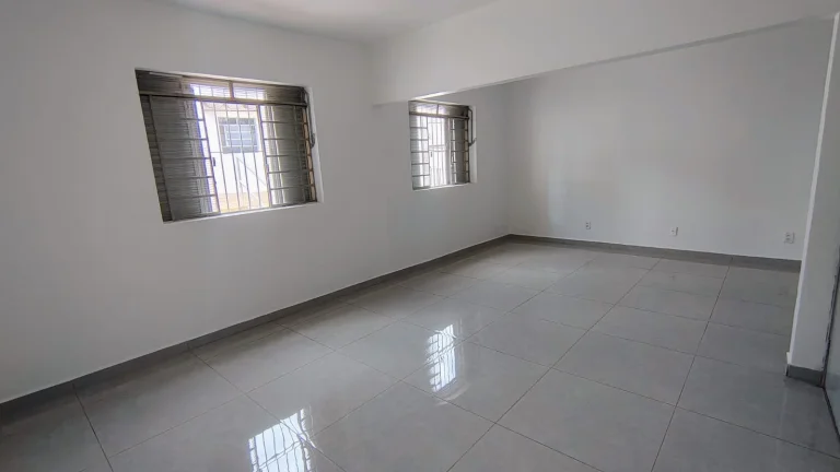 Imagem Casa Comercial para Locação em Sorocaba-SP, Jardim Paulistano: 2 Quartos, 2 Salas, 3 Banheiros, 2 Vagas de Garagem, 150m².