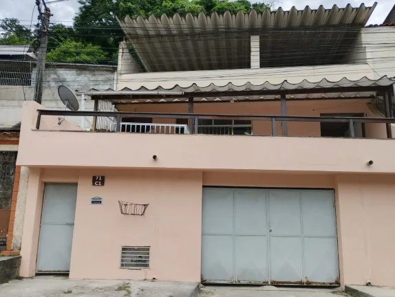 Imagem Casa com 2 quartos e com garagem no bairro Engenho Pequeno, São Gonçalo/RJ