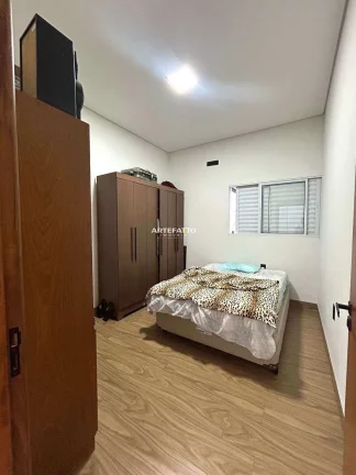 Imagem Casa à venda em Franca, Jardim Natal I, com 3 dormitórios, uma suíte, 200m2