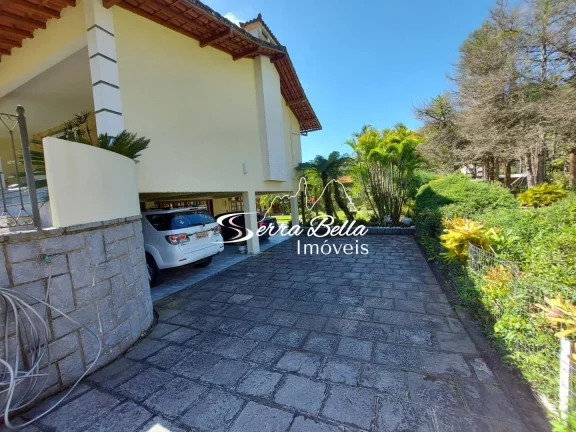 Imagem Casa com 4 dormitórios à venda, 260 m² por R$ 2.990.000,00 - Comary - Teresópolis/RJ
