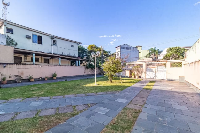 Imagem Casa com 2 Quartos à venda, 100m² - Curicica