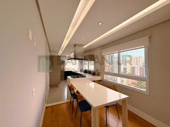 Imagem Apartamento de altp padrão no Jardim Paulista: 3 quartos, 3 suítes, 3 salas, 4 banheiros, 4 vagas, 205m² - São Paulo-SP.