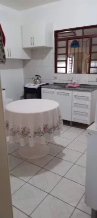 Imagem Terreno com Ampla Casa Não Averbada em Shangri-la - Estuda Permuta