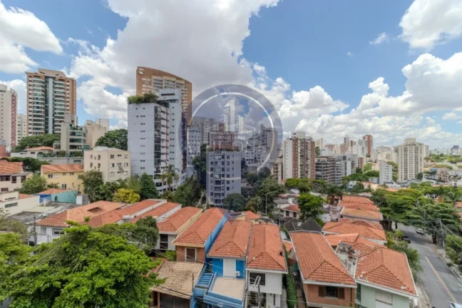 Imagem Apartamento à venda em São Paulo, Sumaré: 3 quartos, 1 suíte, 3 banheiros, 1 vaga, 105m² de área. Confira!