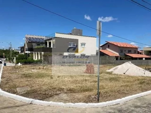 Vendo Terreno, em Condomínio Fechado, com 461m²