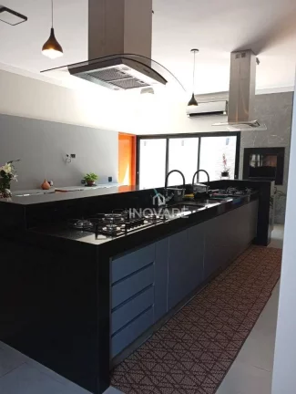 Imagem Casa com 3 dormitórios à venda, 280 m² por R$ 1.500.000,00 - Setor Afonso Pena - Itumbiara/GO