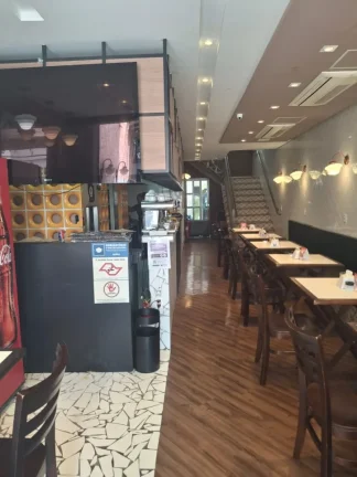 Salão comercial em local bem movimentado de 138 m² no bairro Jardim em Santo André - SP