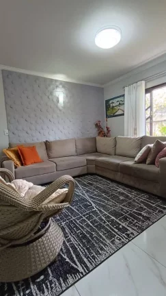 Imagem CASA DE ESQUINA COM 3 QUARTOS NO ITAUM