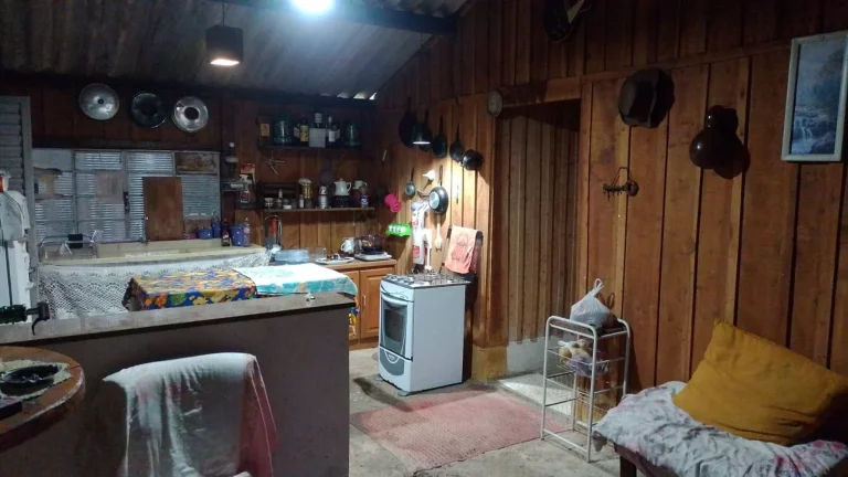 Imagem CHÁCARA LOCALIZADA NO BAIRRO RIO BONITO - TAPIRAÍ - SP