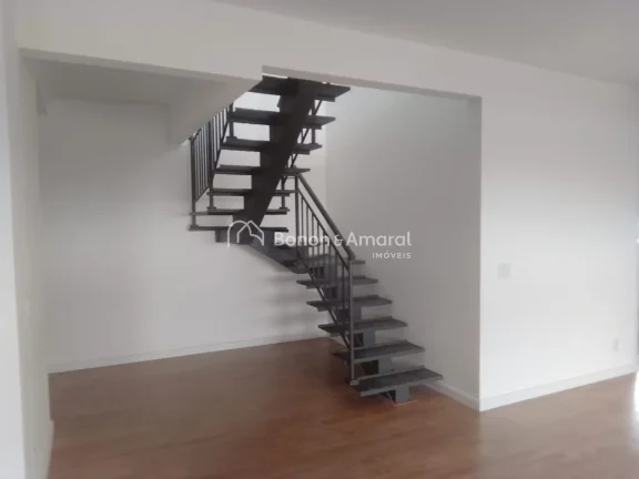 Imagem Excelente apartamento duplex com 192 m² de área útil e construída, ideal para quem busca um imó...