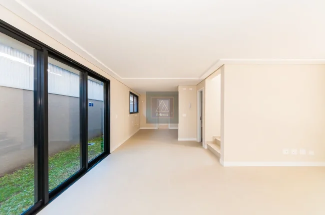 Imagem SANTA FELICIDADE - Sobrado em Condomínio Fechado. 3 suítes. 2 vagas. 169 m² privativos.