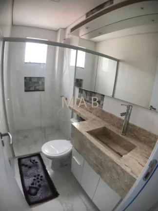 Imagem Apartamento à venda em Florianópolis-SC, no bairro Ingleses Norte! 2 quartos, 1 suíte, 2 salas, 2 banheiros, 1 vaga, 57m². Adquira já!