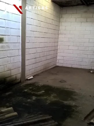 Imagem Galpão Comercial de Excelente Localização na Vila Bertioga: 2 Salas, 2 Banheiros, 6 Vagas - 250m² - São Paulo-SP