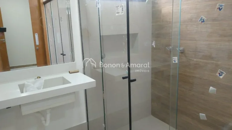 Imagem Excelente casa térrea em condomínio fechado com 234 m² construídos em terreno de 390 m². Condom...