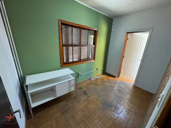 Imagem Imperdível Sobrado Comercial na Vila Madalena - São Paulo-SP: 7 Quartos, 2 Salas, 3 Banheiros, 3 Vagas, 170m². Venha Conferir!
