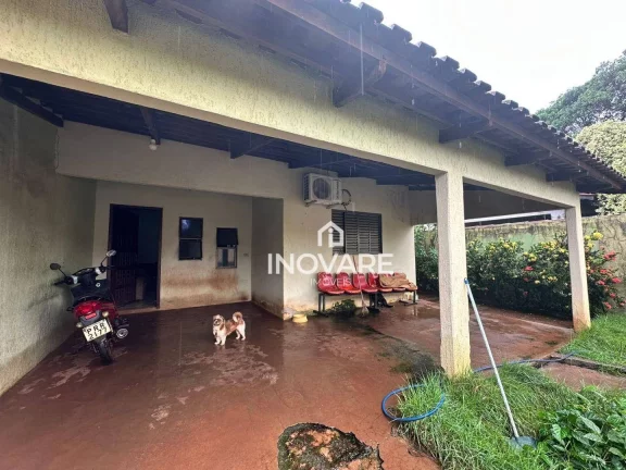 Imagem Casa com 2 dormitórios à venda, 118 m² por R$ 300.000,00 - Setor Paranaíba - Itumbiara/GO