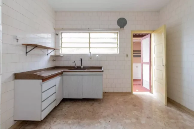 Imagem Casa Vila Anglo Brasileira - 170M², 3 Dorms, 3 Vagas, Próximo ao Metrô.