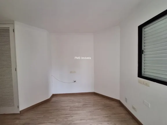 Imagem Apartamento com 3 dorm. e 1 suíte - 98m2 em Moema