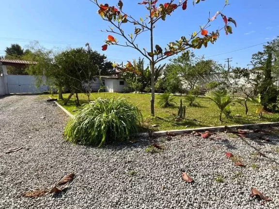 Imagem Chácara com 940m² com casa de 2 dormitórios e 3 vagas - Bairro Sertão do Trombudo/SC