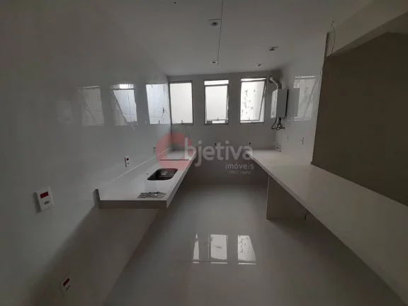 Imagem Apartamento linear, 3 quartos, à 50 metros da Praia do Forte, Cabo Frio