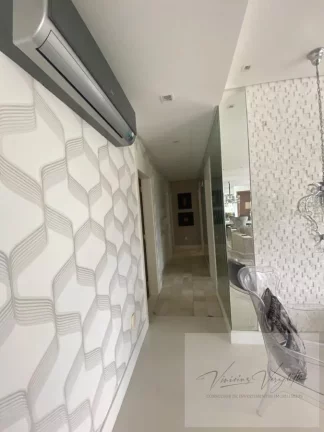 Imagem Apartamento 4 ou + dormitórios para Venda em Balneário Camboriú / SC no bairro Centro