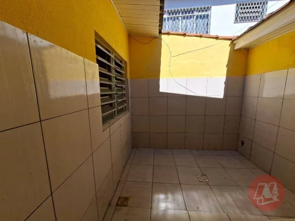 Imagem Casa para alugar, 76 m² por R$ 1.732,00/mês - Medianeira - Porto Alegre/RS