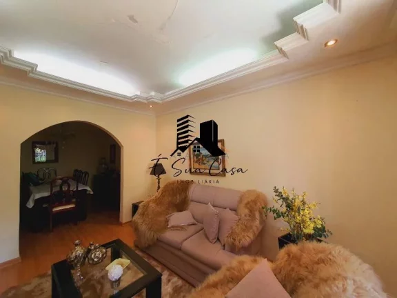 Imagem Casa com 3 Quartos à Venda bairro Glória / Eldorado Contagem MG